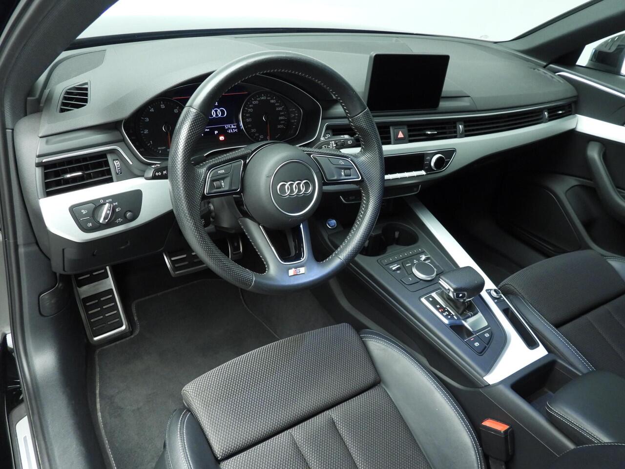 Audi A4 Avant 40 TFSI 190 PK MHEV Sport S line edition | Trekhaak elek. | Navi | LED