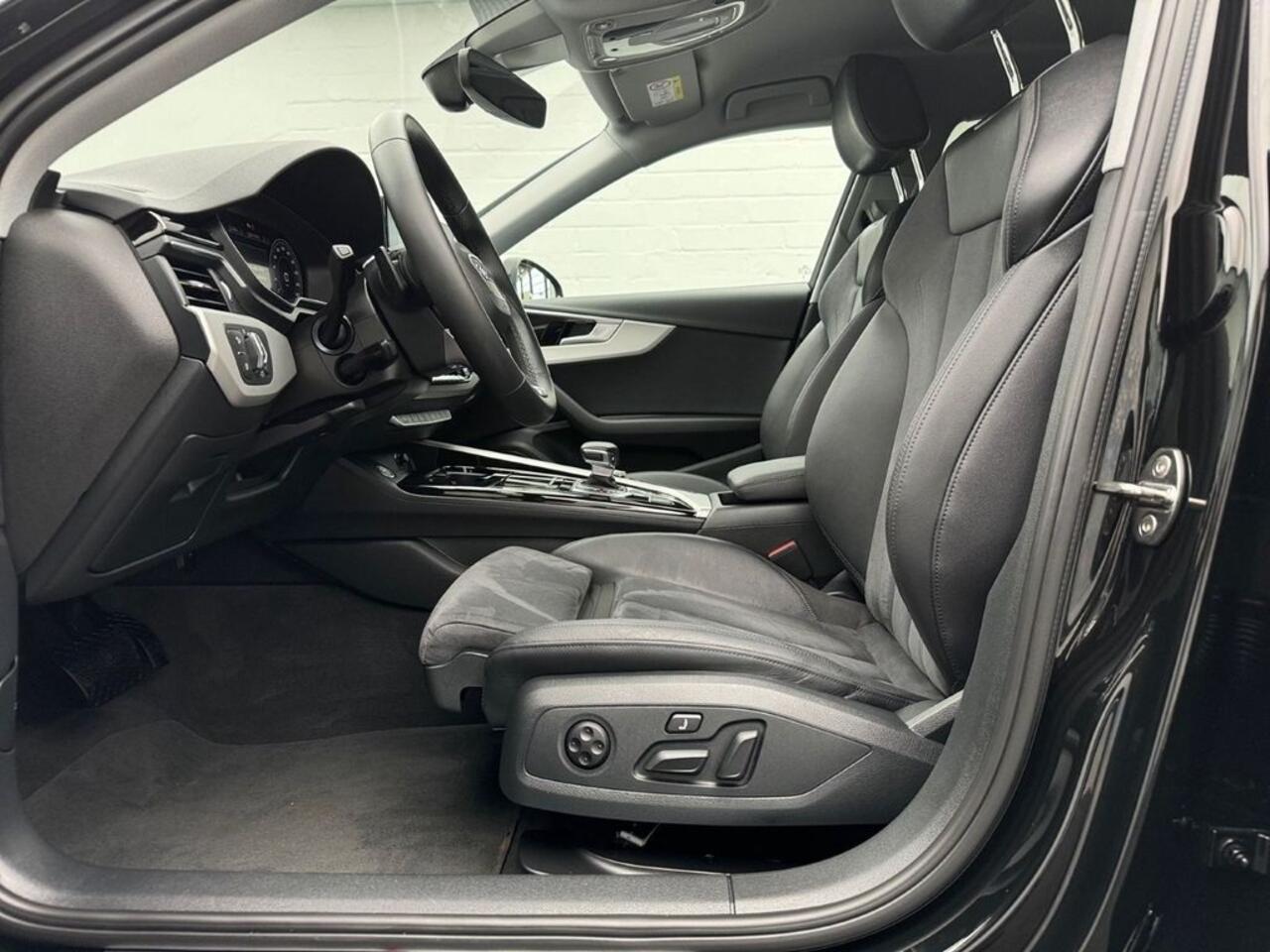 Audi A4 Avant 50 TDI quattro 286 PK S Line ACC Camera Virtual Cockpit Matrix LED Massage Standkachel