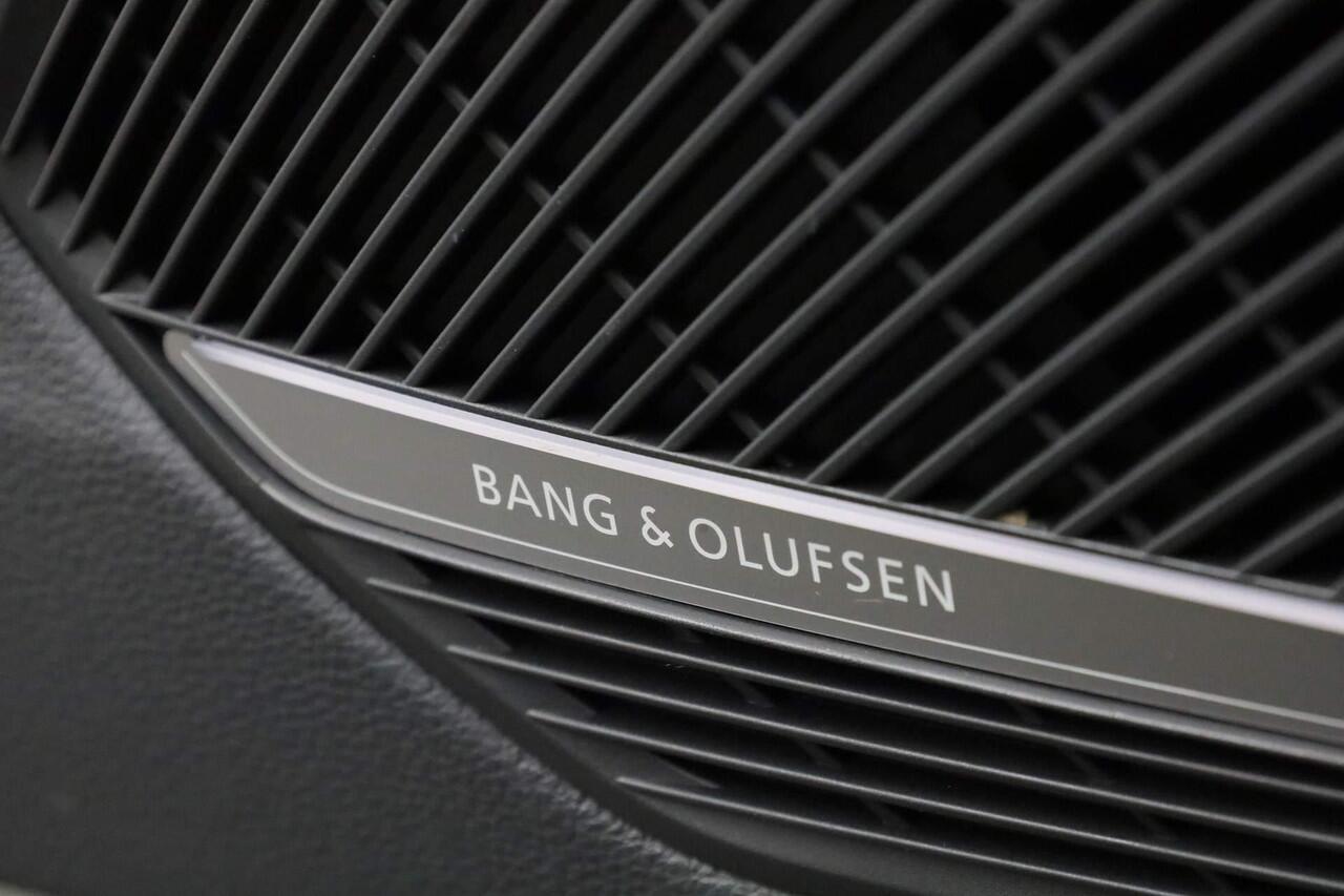Audi A4 Avant 45 TFSI 265 pk S-tronic quattro S edition | S-line| Matrix LED | Bang & Olufsen | Elektr. verstelbare stoelen | Achteruitrijcamera | Massage