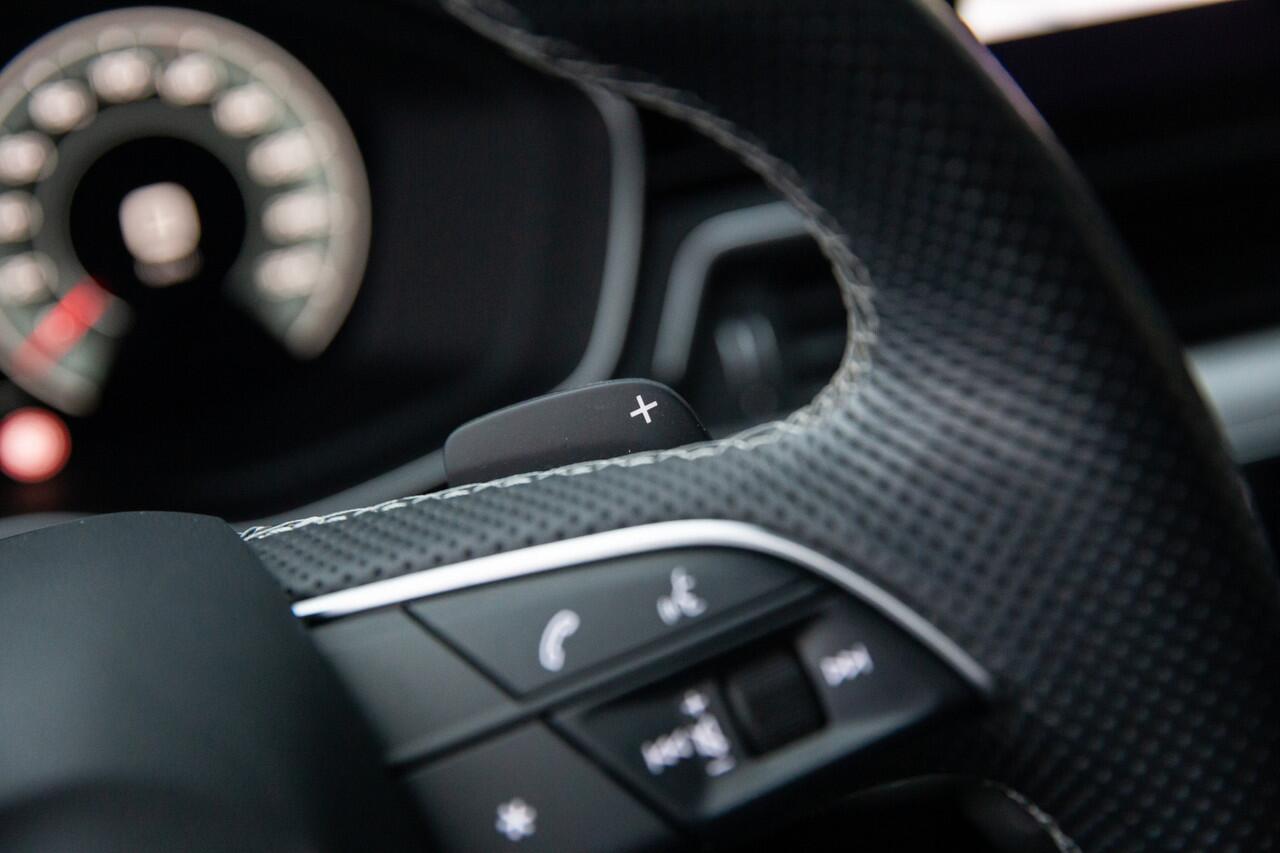 Audi A4 Avant 35 TFSI S edition , Panoramadak, Adap. cruise, Black Edition