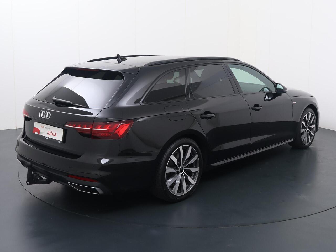 Audi A4 Avant 35 TFSI S edition Competition | 150 PK | Automaat | Trekhaak wegklapbaar | Adaptive cruise control | S line |