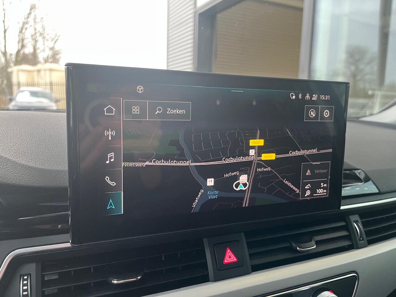 Audi A4 Avant 35 TFSI Advanced Edition / Zwenkbare trekhaak / Climatronic / Navigatie / 17'' LMV