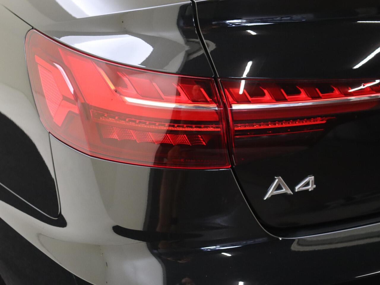 Audi A4 Limousine 35 TFSI Advanced Edition | Navigatie Plus | Virtual cockpit Plus | CarPlay | 3- zone airco | LED verlichting | Cruise control |