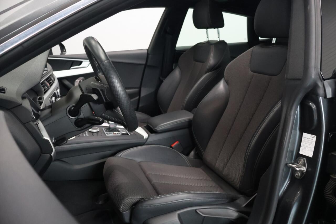 Audi A5 35 TFSI Sport S Line Automaat | Panoramadak | Matrix | Navigatie