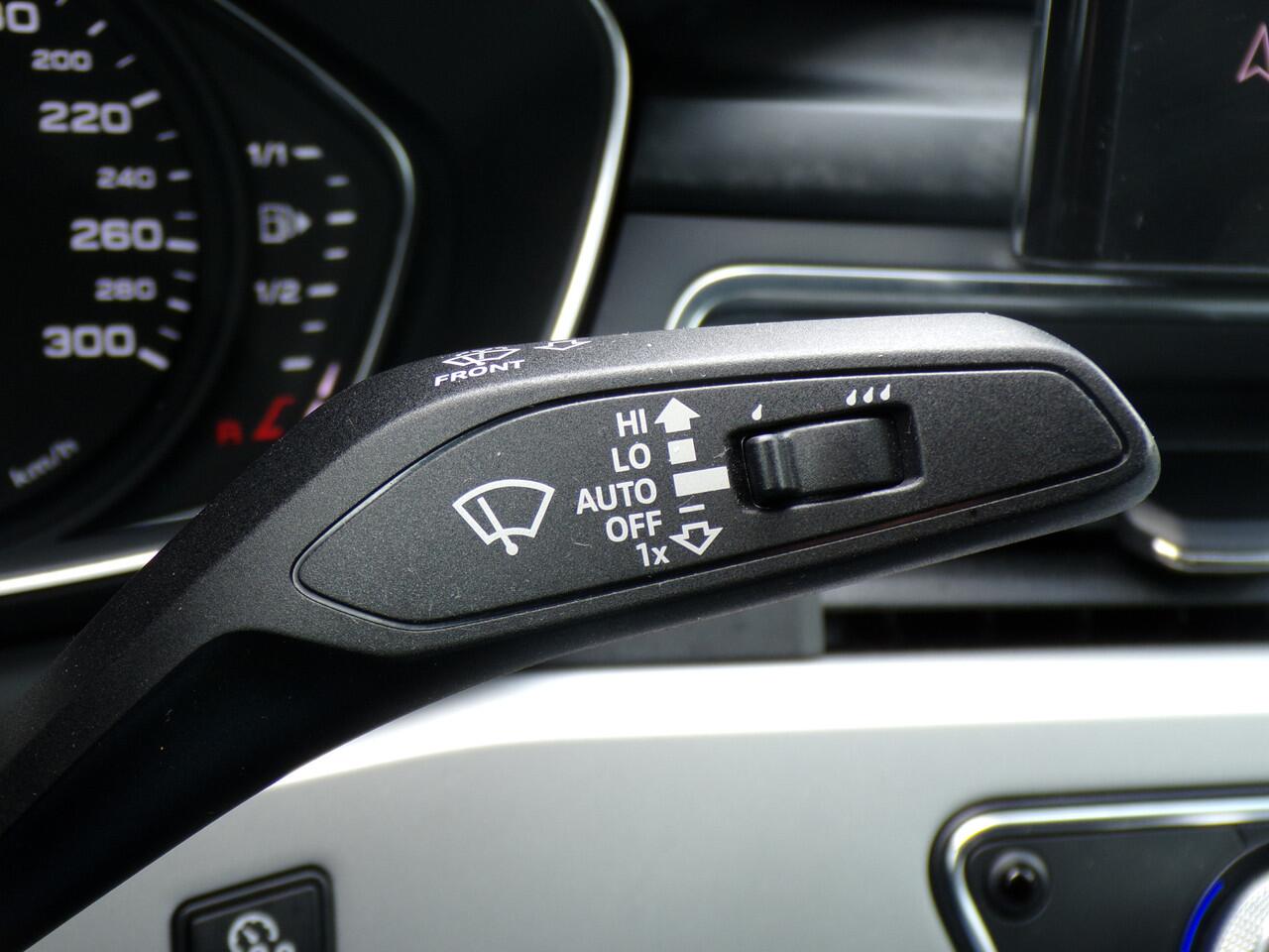 Audi A5 Sportback 35 TFSI Pro Line, Trekhaak / Stoelverwarming / Sensoren V+A / Carplay + Android Auto / 19'' LMV