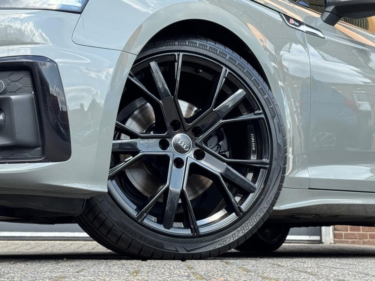 Audi A5 SPORTBACK 35 2.0 TFSI S-LINE EDITION COMPETITION QUANTUM GRIJS!