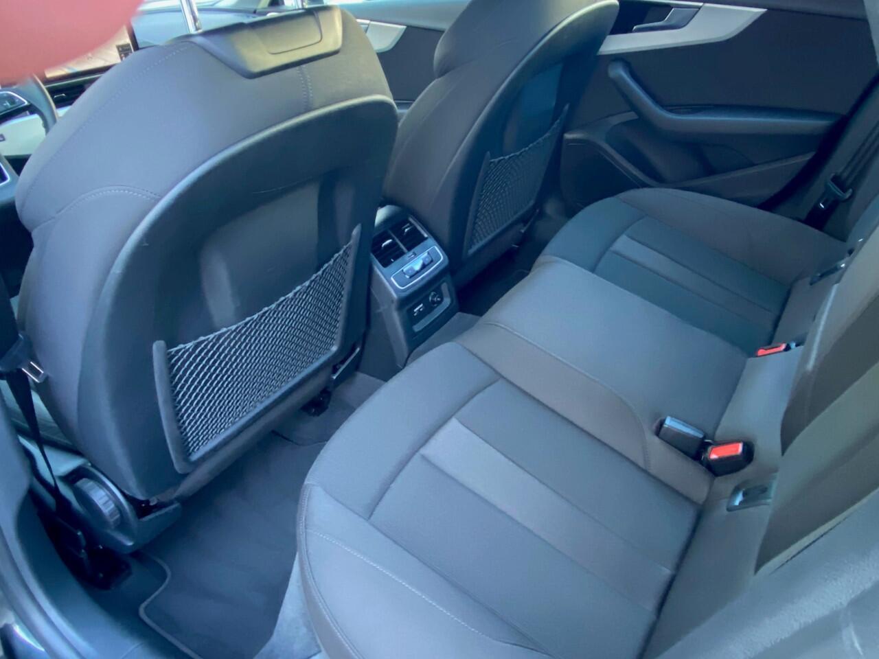 Audi A5 Sportback 40 TFSI Business Ed. / HUD /