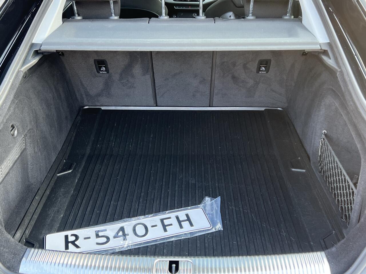 Audi A5 Sportback 45 TFSI 245 pk Quattro Sport Automaat Trekhaak Led Matrix koplampen Standkachel Stoelverwarming Sportstoelen Navi on Demand Carplay Android Mild Hybride