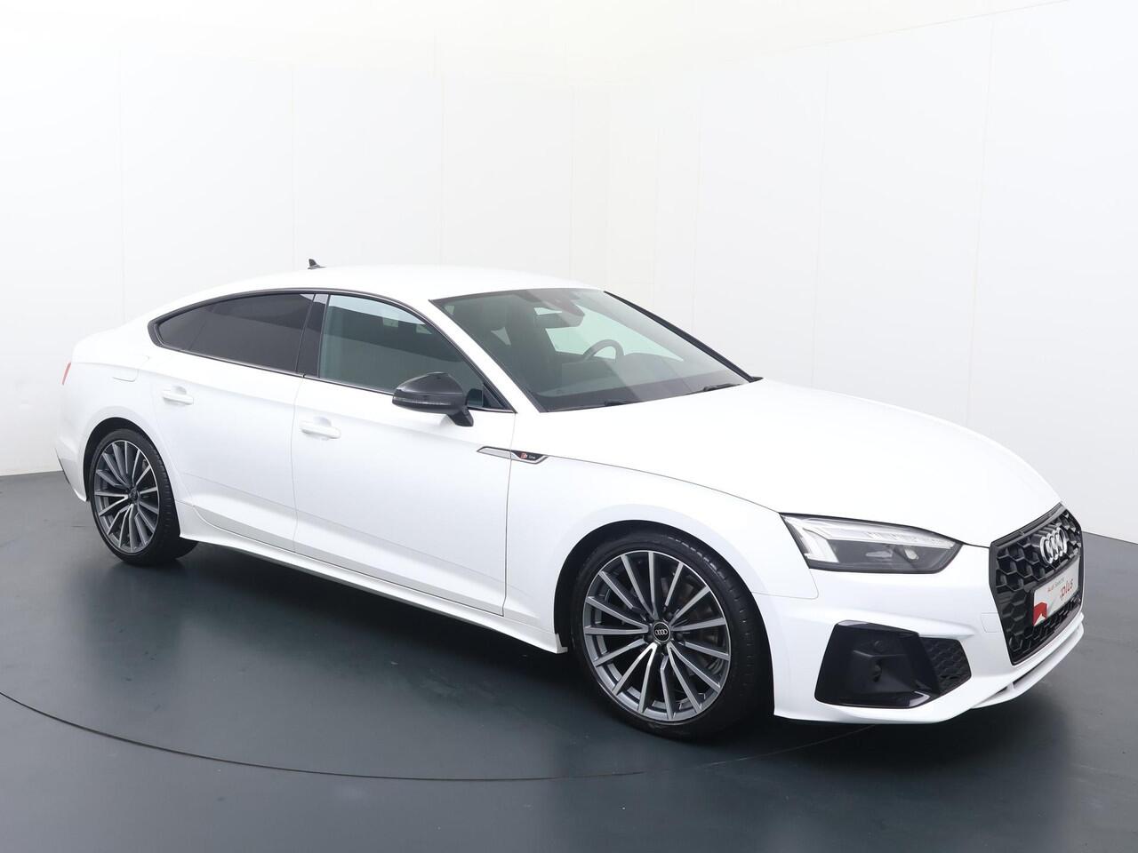 Audi A5 Sportback 35 TFSI S edition Competition 150 PK | Navigatie | Achterklep elektrisch | PDC V+A |