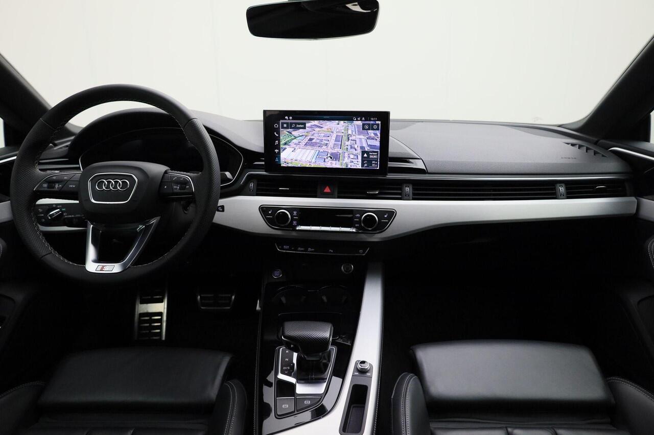 Audi A5 Sportback 40 TFSI/204PK S Line · Leder · Elektrische stoel verstelling · Camera · Apple/Android Car Play · Adaptive Cruise Control ·