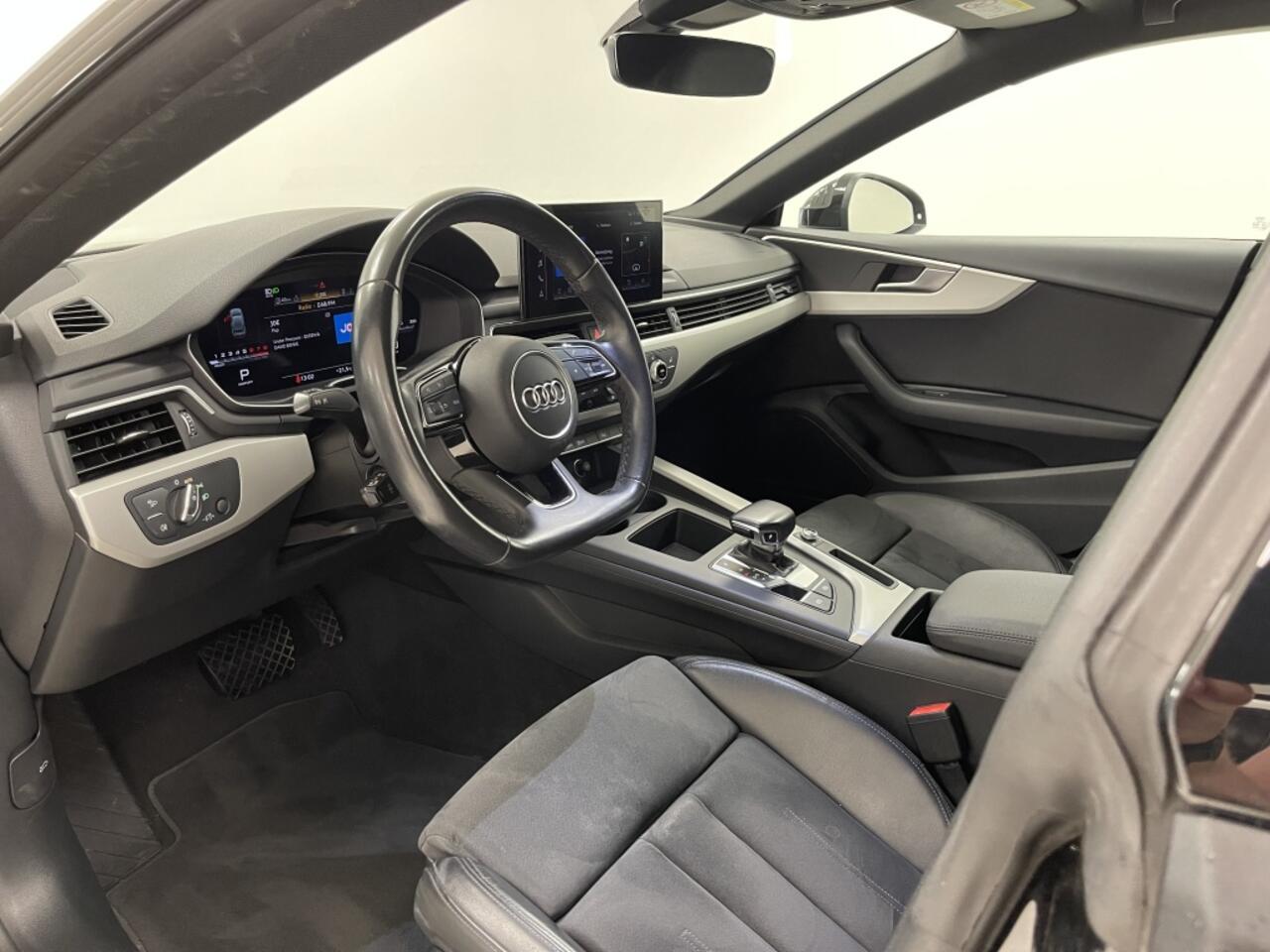 Audi A5 Sportback 35 TFSI S edition | Trekhaak | 20'' | LED Matrix |