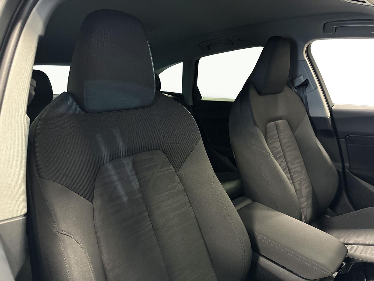 Audi A5 Avant 2.0 TFSI 150pk Advanced Edition Privacy glas / Smartphone interface / Audi soundsystem /