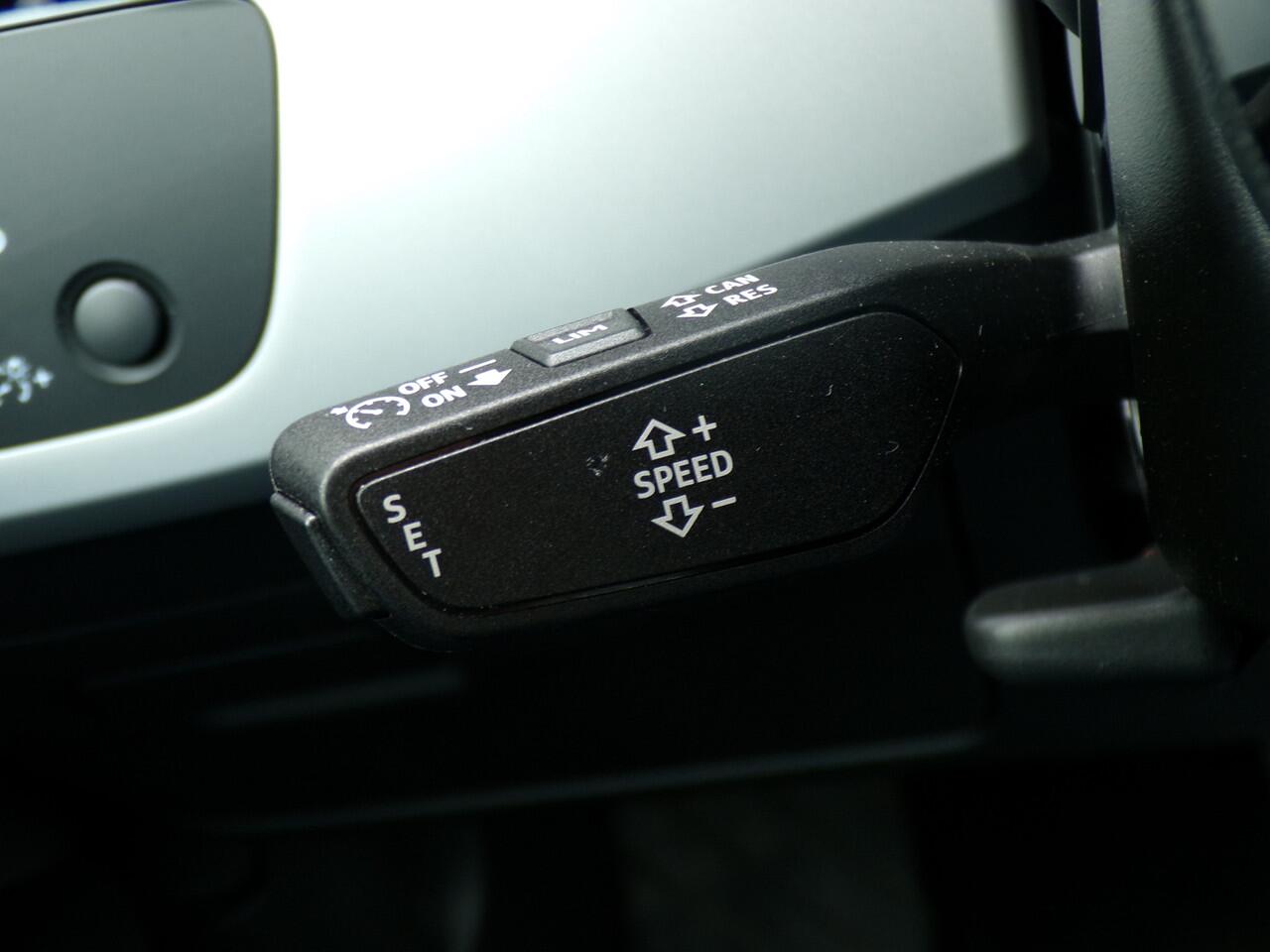 Audi A5 Sportback 35 TFSI Pro Line, Trekhaak / Stoelverwarming / Sensoren V+A / Carplay + Android Auto / 19'' LMV