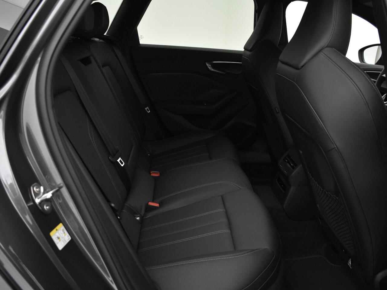 Audi A5 Avant S edition 2.0 TFSI e 299 PK · Techniek pakket plus · Stoelen voor elektrisch verstelbaar · Trekhaak, elektrisch wegklapbaar