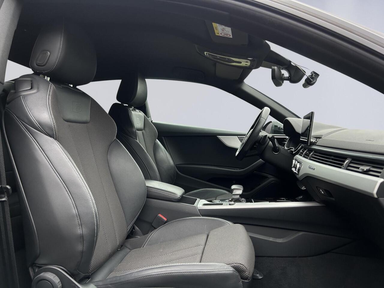 Audi A5 Coupé 45 TFSI quattro Launch edition Sport S Line /Apple & Android Carplay/Achteruitrijcamera Park sens. V+A/Sportstoelen/Sportstuur/Navi/Isofix/Keyless/19'' LMV/LED/(MET GARANTIE*)