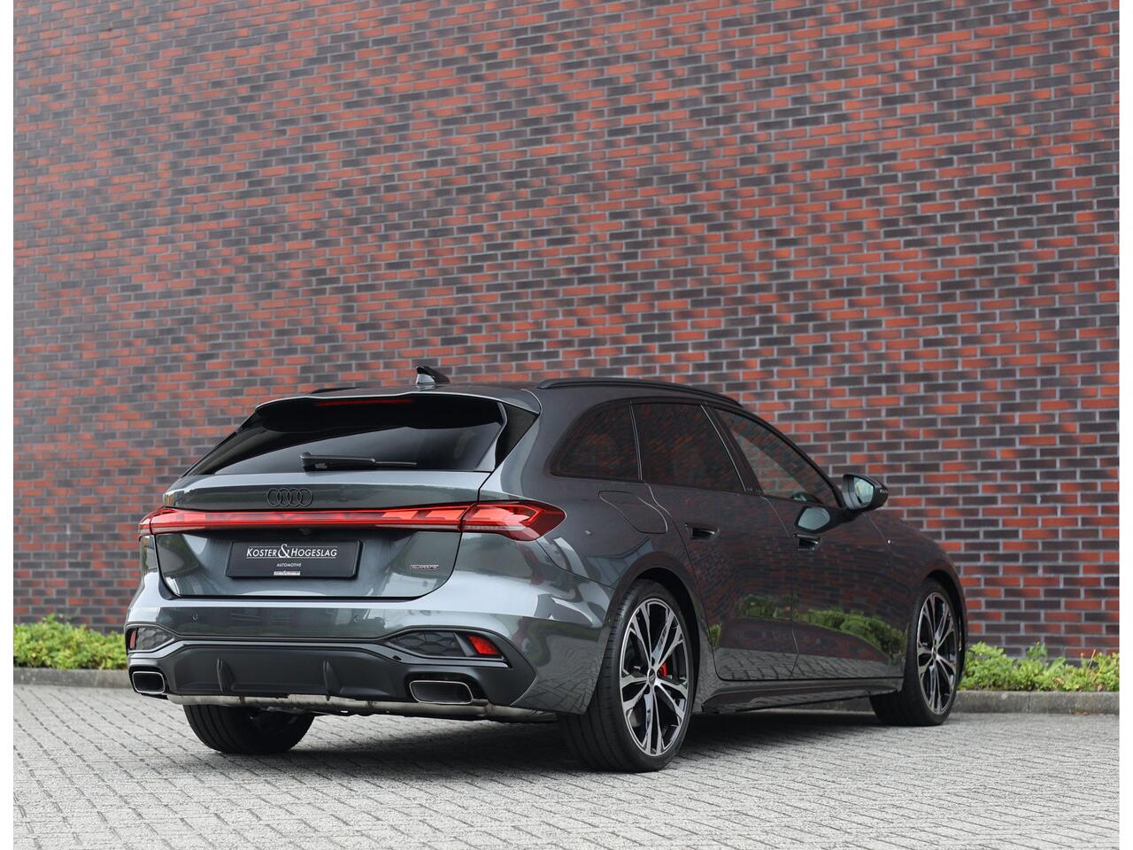 Audi A5 Avant 2.0 e-hybrid Quattro | Pass.Disp - HUD - Pano