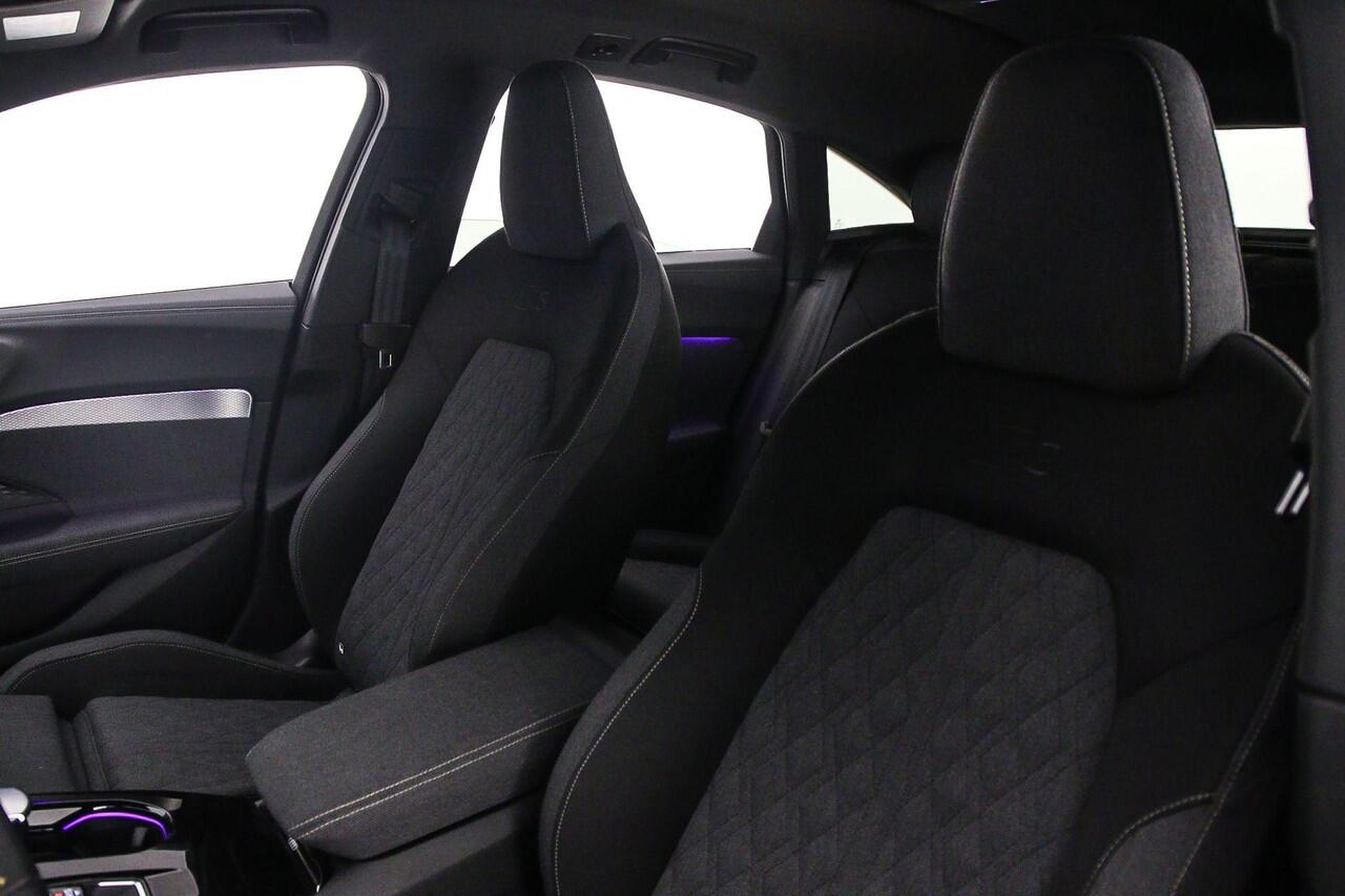 Audi A5 Limousine 2.0 TFSI S Edition | Adapt. Cruise | Optiek Pack | 19 inch | Camera | MMi + | Audi Sound | Parkeerassist Plus | S Line