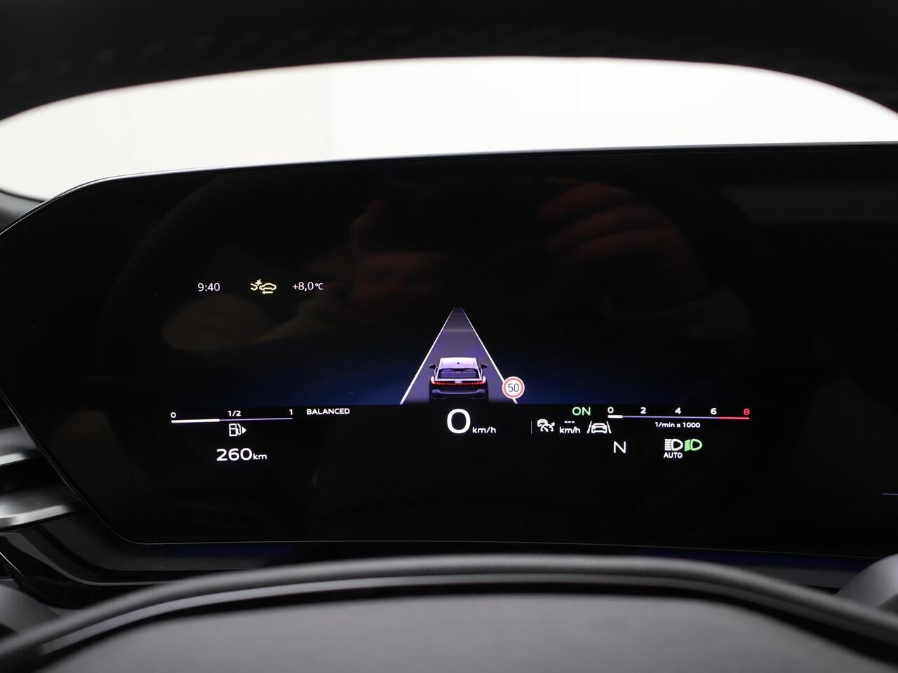 Audi A5 Avant S edition 40 TFSI S tronic | S line | Adaptive cruise controle | Lederen interieur | Elektrisch verstelbare stoelen | Ambienteverlichting multi color | Privacy glass |