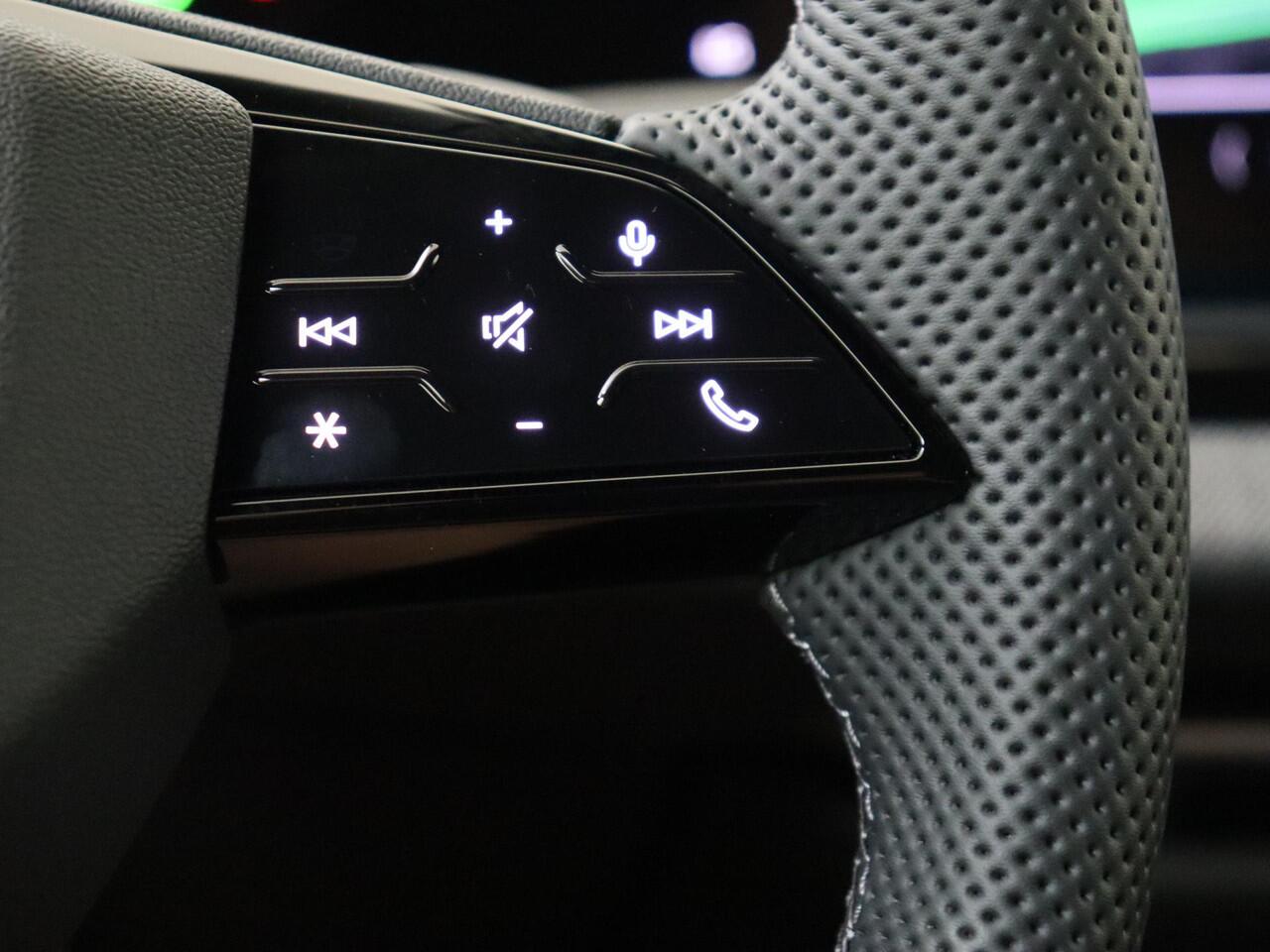 Audi A5 Limousine 2.0 e-hybrid quattro S edition | S-line | 20 inch LM velgen | Optiekpakket zwart | Ambiente lichtpakket Plus | Navigatie |