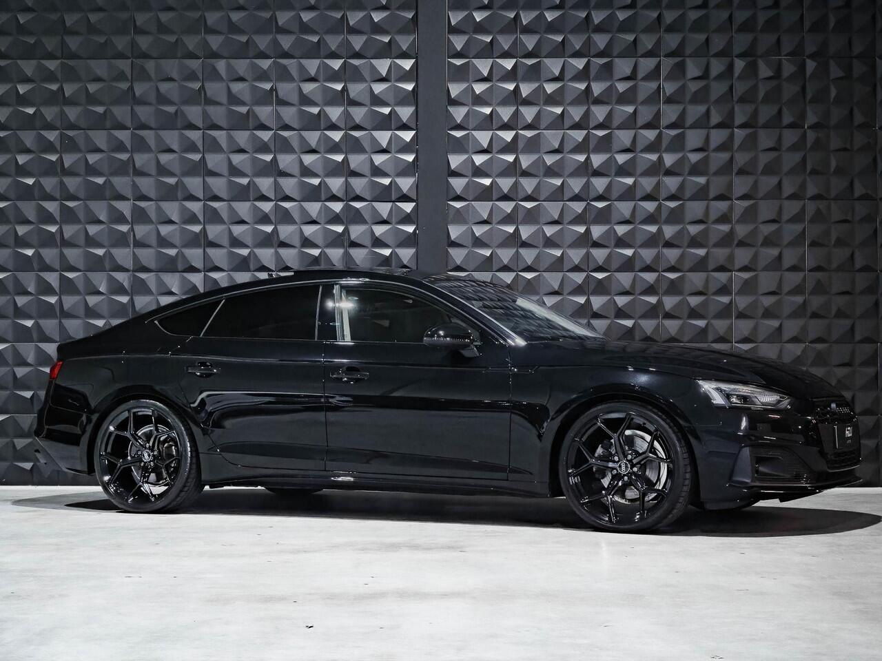 Audi A5 Sportback 35 TFSI | Pano | Leer | 20"| All Black | Keyl | Priv. glas | Camera | Adap. Cruise |