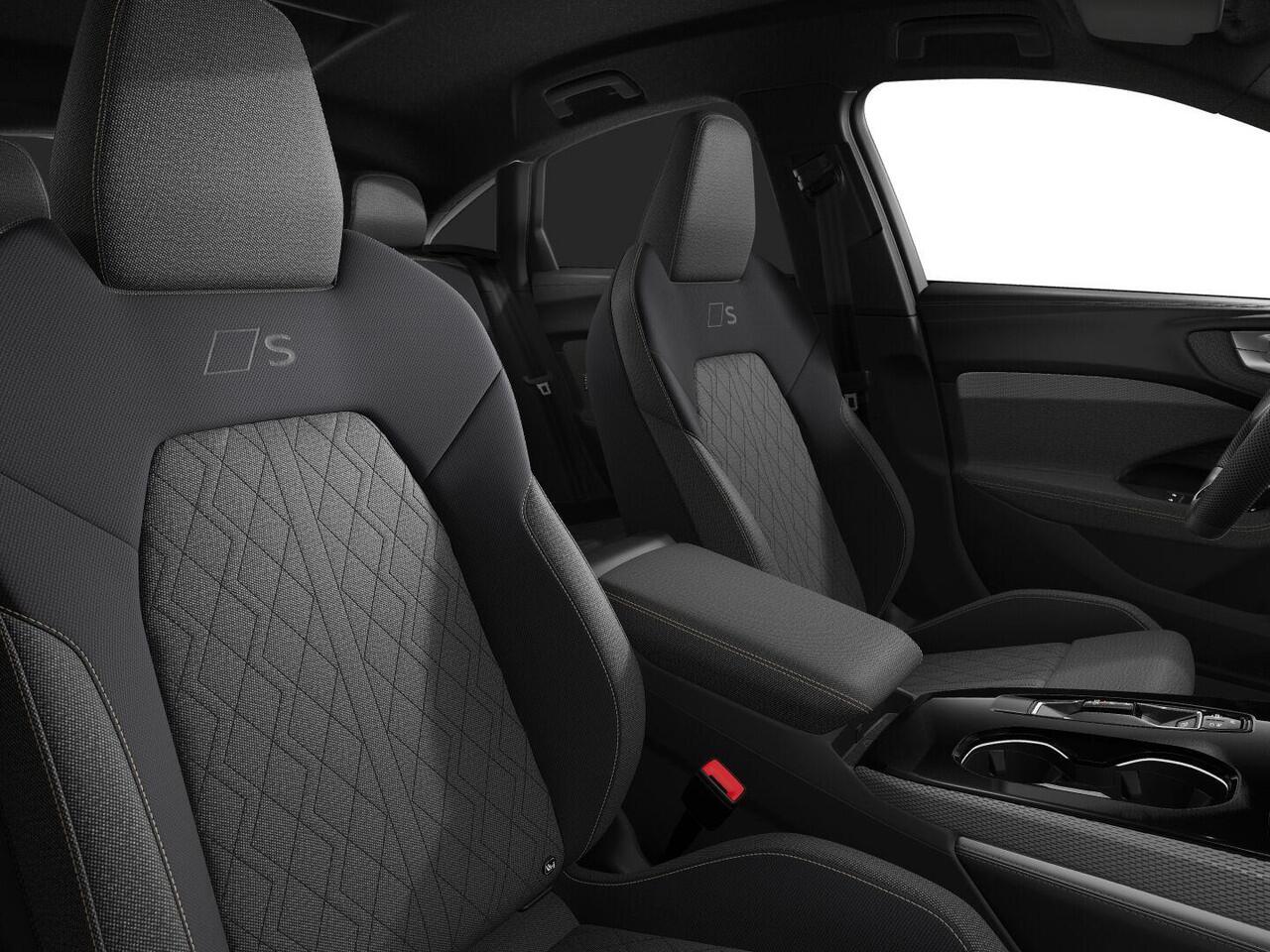 Audi A5 Limousine S edition e-hybrid 299 pk | Matrix Led koplampen | Trekhaak | Ambient Lighting | Tech Plus pakket