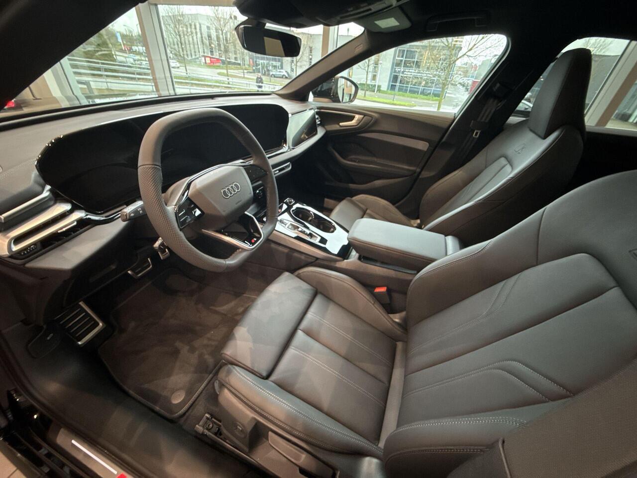 Audi A5 Limousine S edition 35 TFSI 150 PK · Tech pakket plus · Leder · Panoramadak · 19" LM Velgen