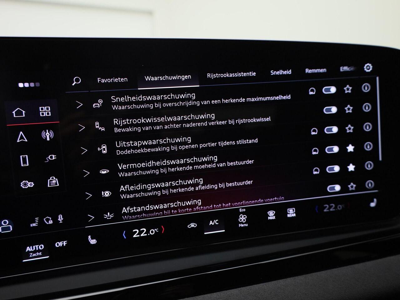 Audi A5 Avant 2.0TFSIe-hybrid 220kW/299PK quattro S edition · 360gr. Camera · Trekhaak · Dodehoeksensoren · Bijrijdersscherm · Apple/Android Car Play · Keyless · Aaptive Cruise Control · Garantie t/m 17-06-2029 of 100000km