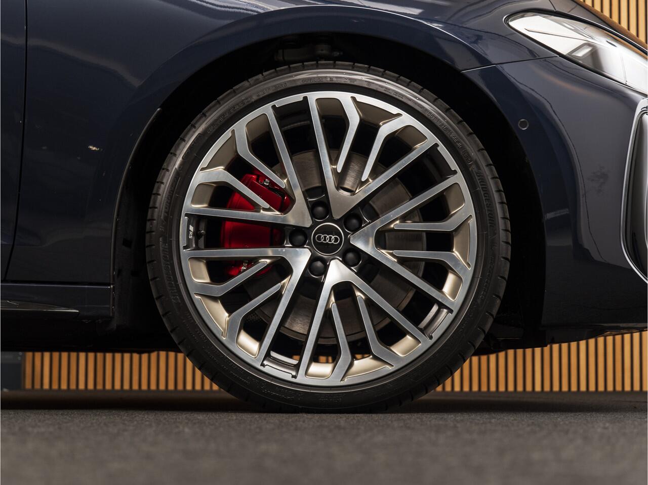 Audi A5 Avant 2.0 e-hybrid quattro S edition Competition TECH PRO | B&O | PANO | 20" | SPORTSEATS | LEATHER