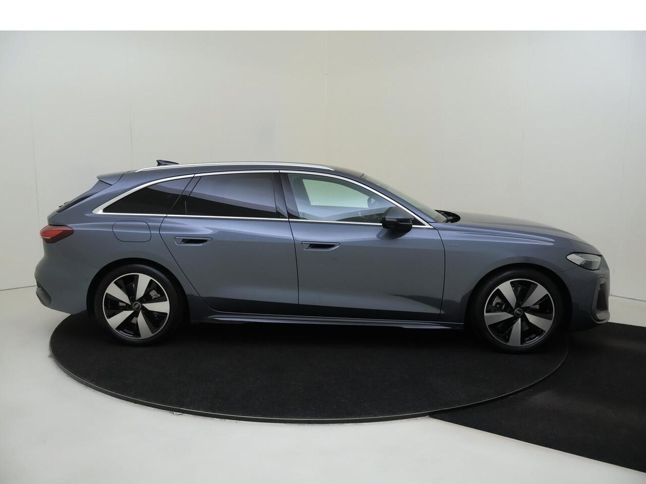 Audi A5 Avant 2.0 e-hybrid quattro S edition | Panoramadak | Trekhaak | 360 camera | Display passagierszijde | Dodehoek detectie | Tech Plus pakket | LED matrix verlichting |