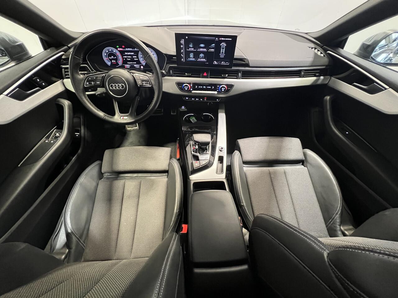 Audi A5 Coupé 35 TFSI S edition | Navigatie/Android/Apple Carplay | LM Velgen 19" | PDC Voor en Achter | Achteruitrijcamera |