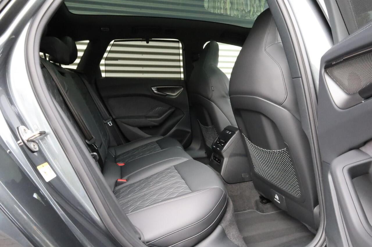 Audi A5 Avant e-hybrid Competition Trekhaak l Pano l B&O l 20''