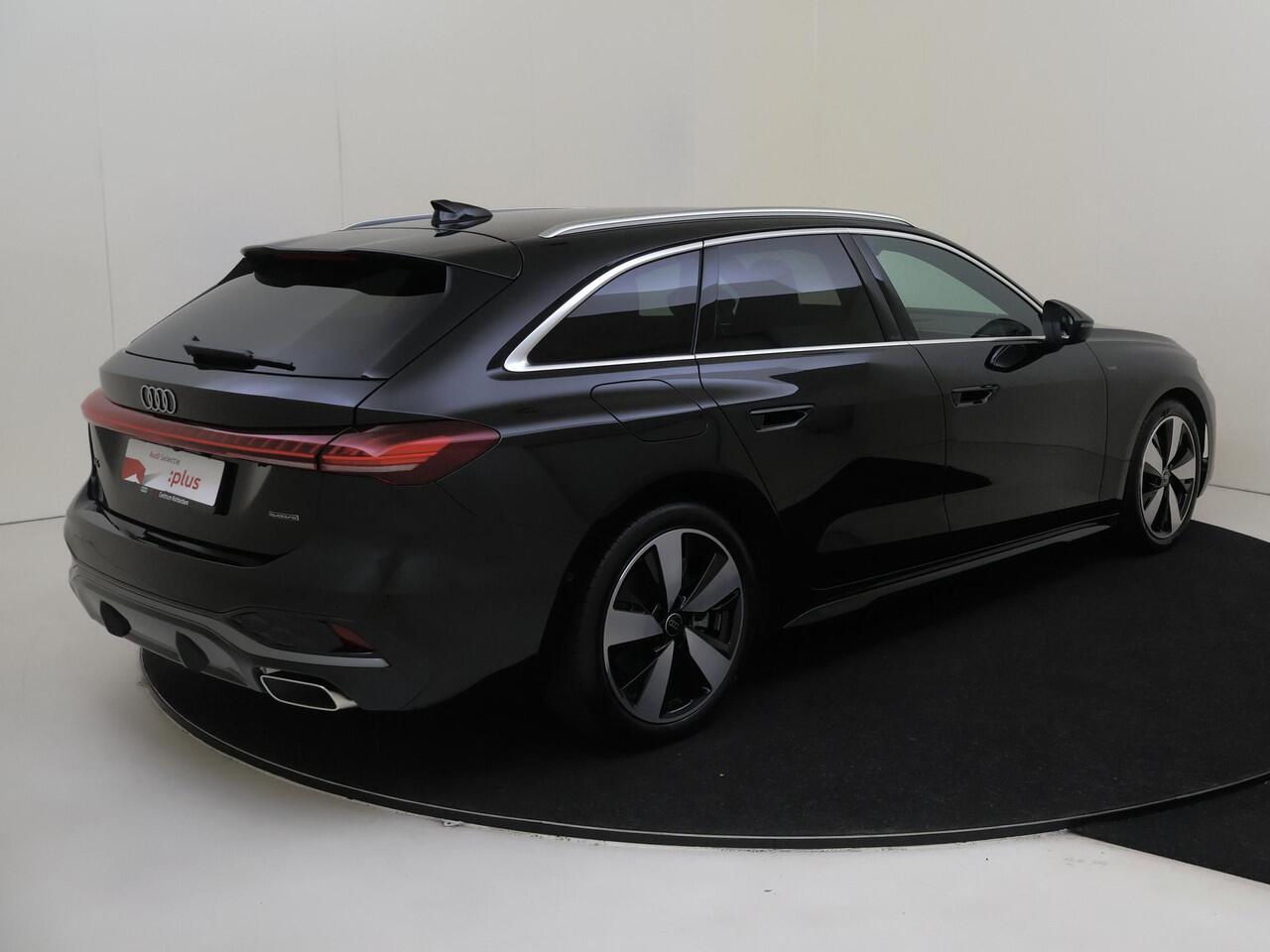 Audi A5 Avant 2.0 e-hybrid quattro S edition SOH 100% | Trekhaak | Display passagierszijde | Dodehoek detectie | 360 camera | Tech Plus pakket | Keyless | LED matrix verlichting |