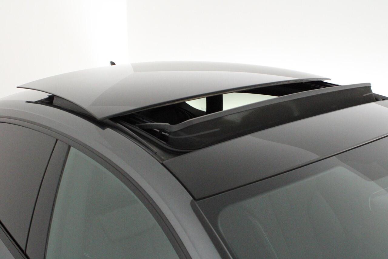 Audi A5 Sportback 40 TFSI 204pk S edition Competition Panoramadak B&O Camera Stoelverwarming Navigatie