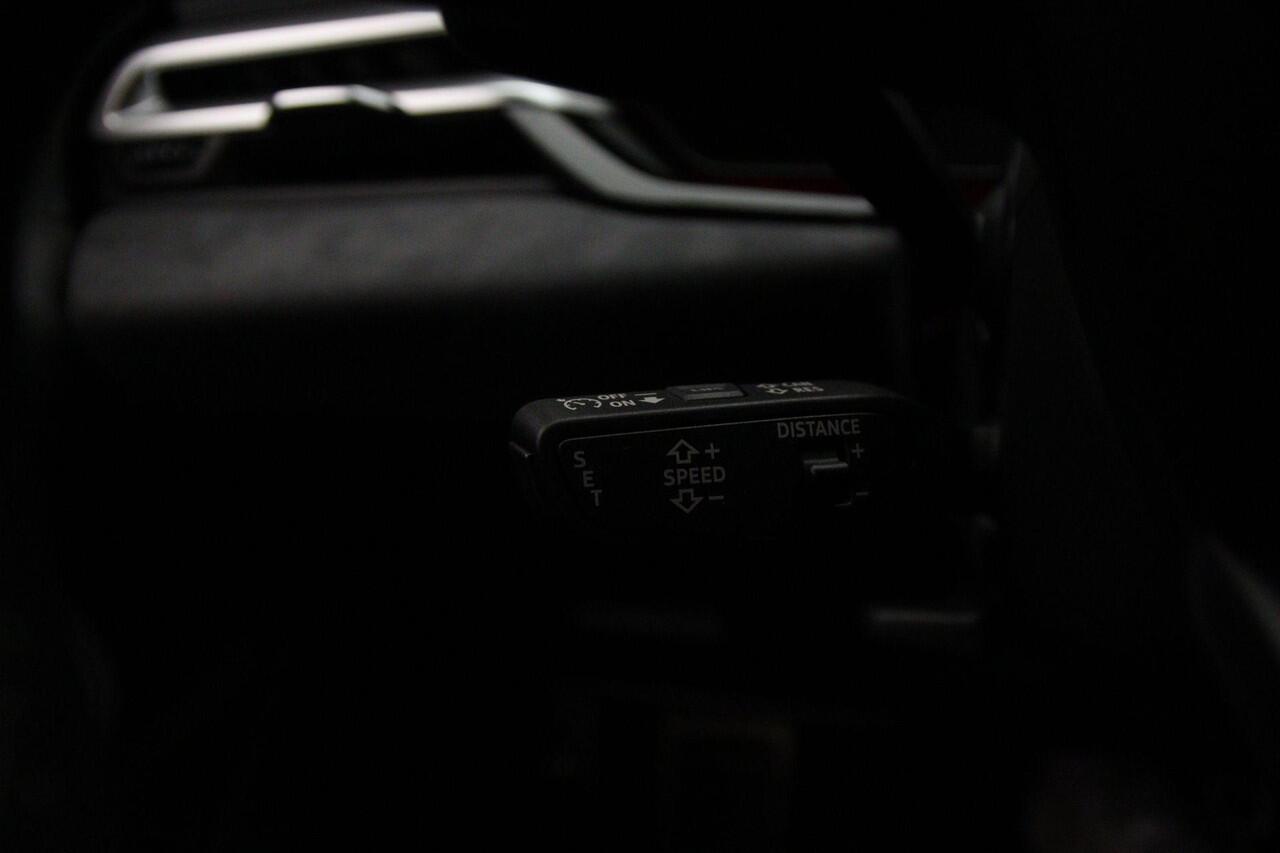 Audi A5 Avant 2.0 e-hybrid 299pk quattro S edition | Trekhaak | Pano | Audi Sound | Full-Led | Camera | ACC | Optiek zwart |