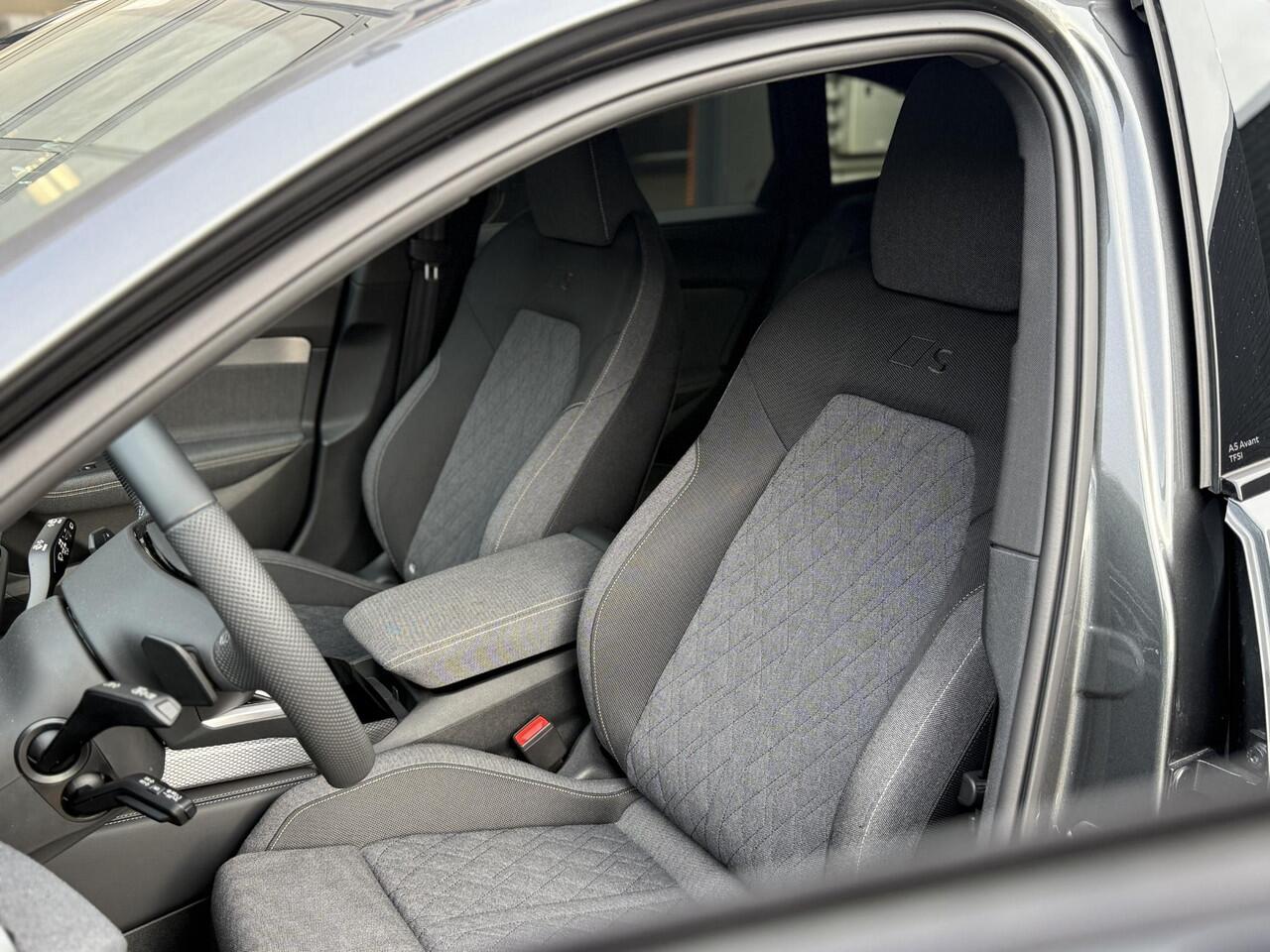 Audi A5 Avant 2.0 TFSI S Edition Tech Plus l Multischerm Passagier l Optiek Zwart l 20 Inch l 360 Camera