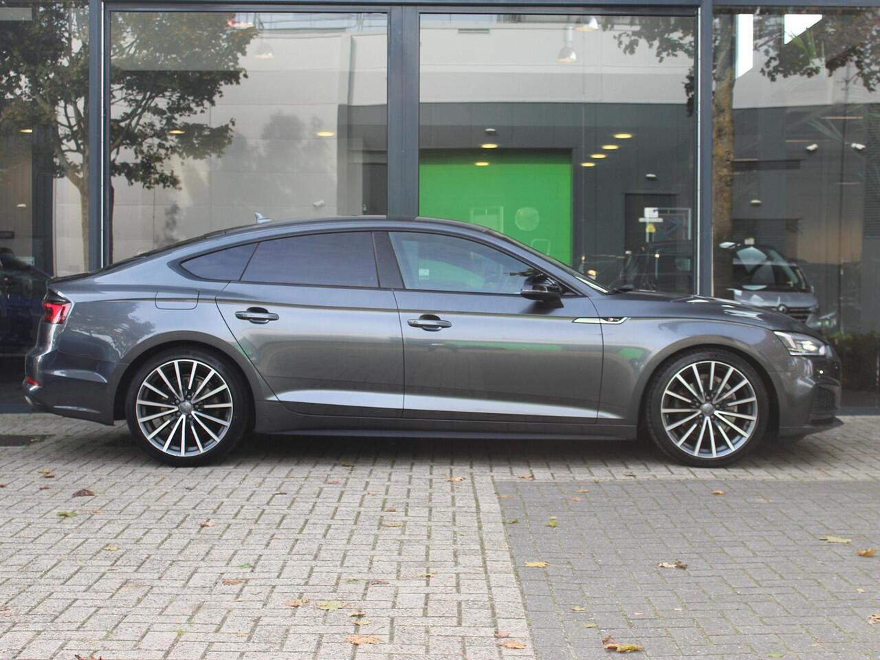 Audi A5 Sportback 35 TFSI Sport S-line Black Edition AUTOMAAT / 1 EIGENAAR / DEALER ONDERHOUDEN / WINTERSET / MMI NAVI / PDC / 3 ZONE CLIMATE / CRUISE / LED / PRIVACY GLASS / 19'' LMV