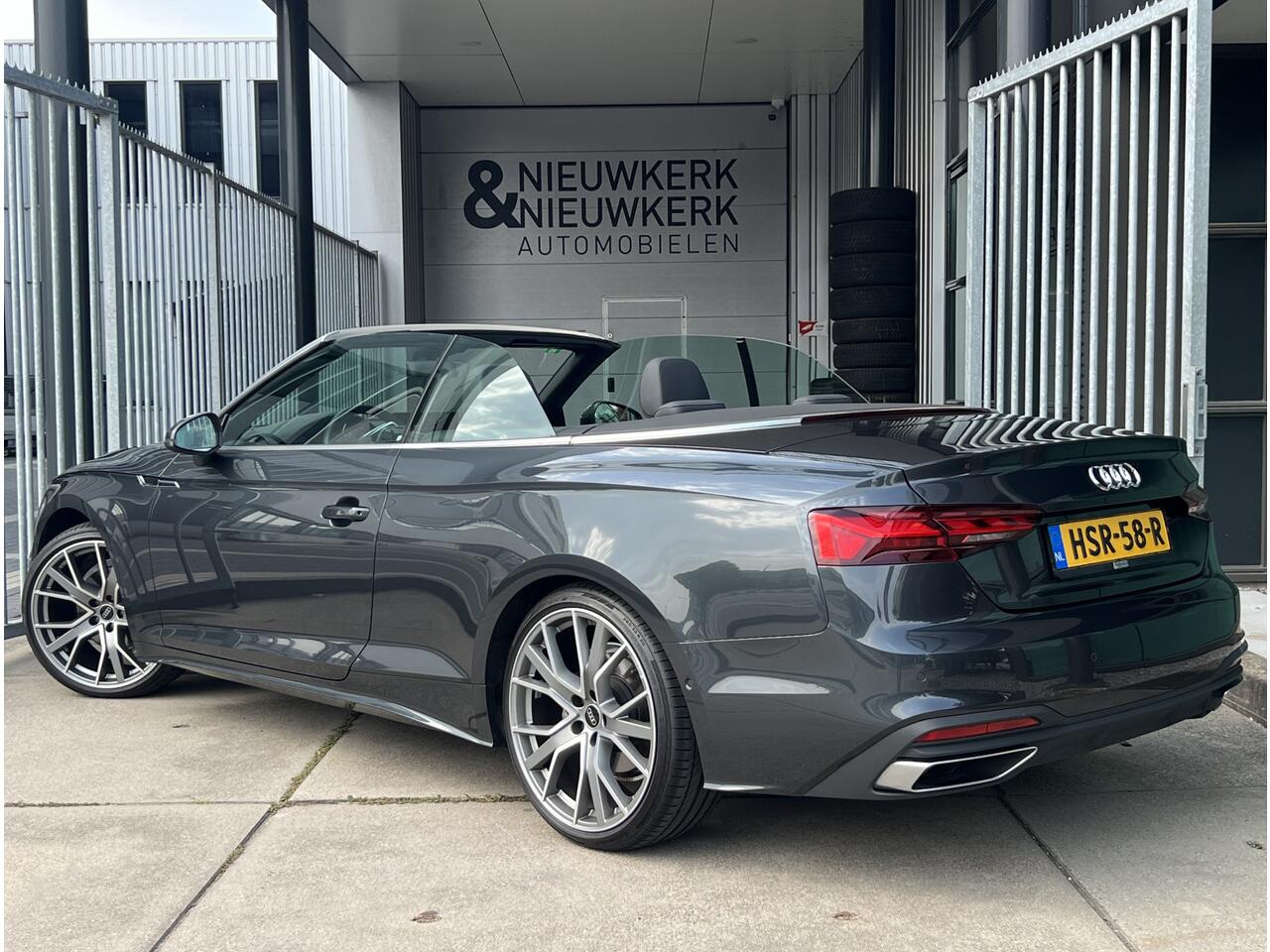 Audi A5 Cabriolet 35 TFSI S edition | TREKHAAK | CARPLAY/ANDROID | NAVI | ADAPTIVE CRUISE CONTROL | KEYLESS | CLIMATE CONTROL | LMV 20'' | PDC | ELKTR. MEMORY STOELEN | STOELVERWARMING | LED | BLUETOOTH