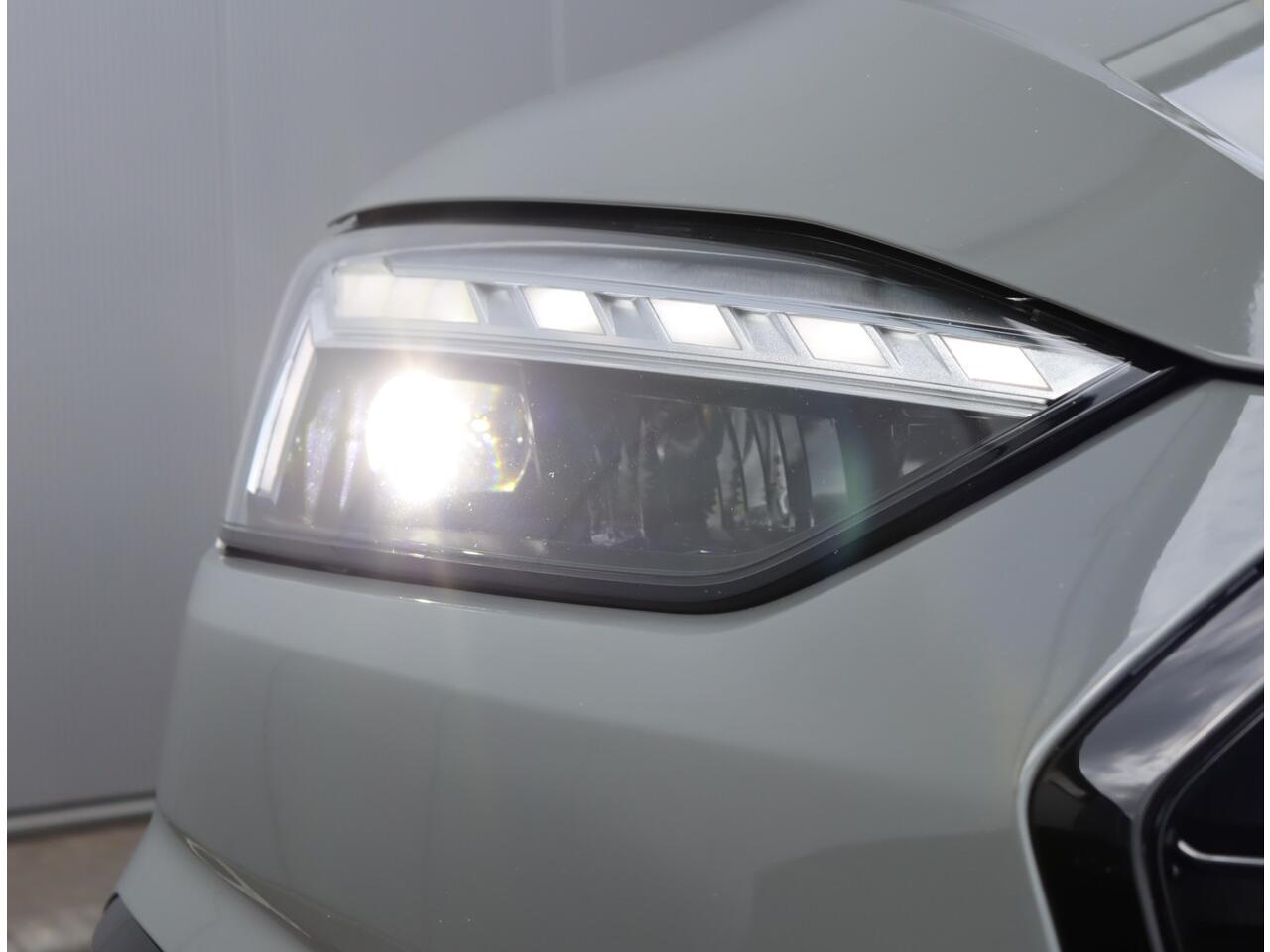 Audi A5 Sportback 40TFSI S-Line | Panoramadak | Massage | Keyless