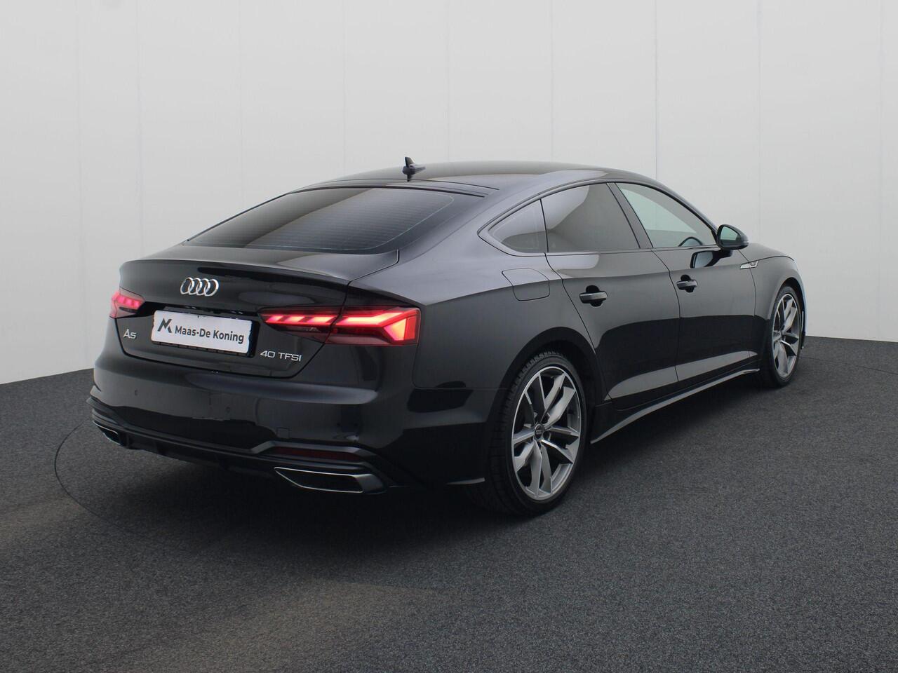 Audi A5 Sportback 40 TFSI/204PK S Line · Leder · Elektrische stoel verstelling · Camera · Apple/Android Car Play · Adaptive Cruise Control ·