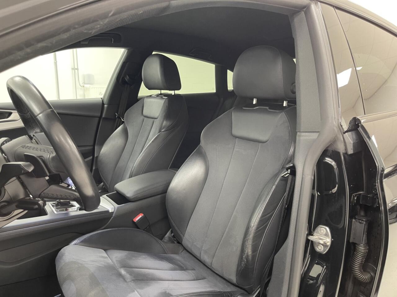 Audi A5 35 TFSI S edition | Trekhaak | 20'' | LED Matrix |