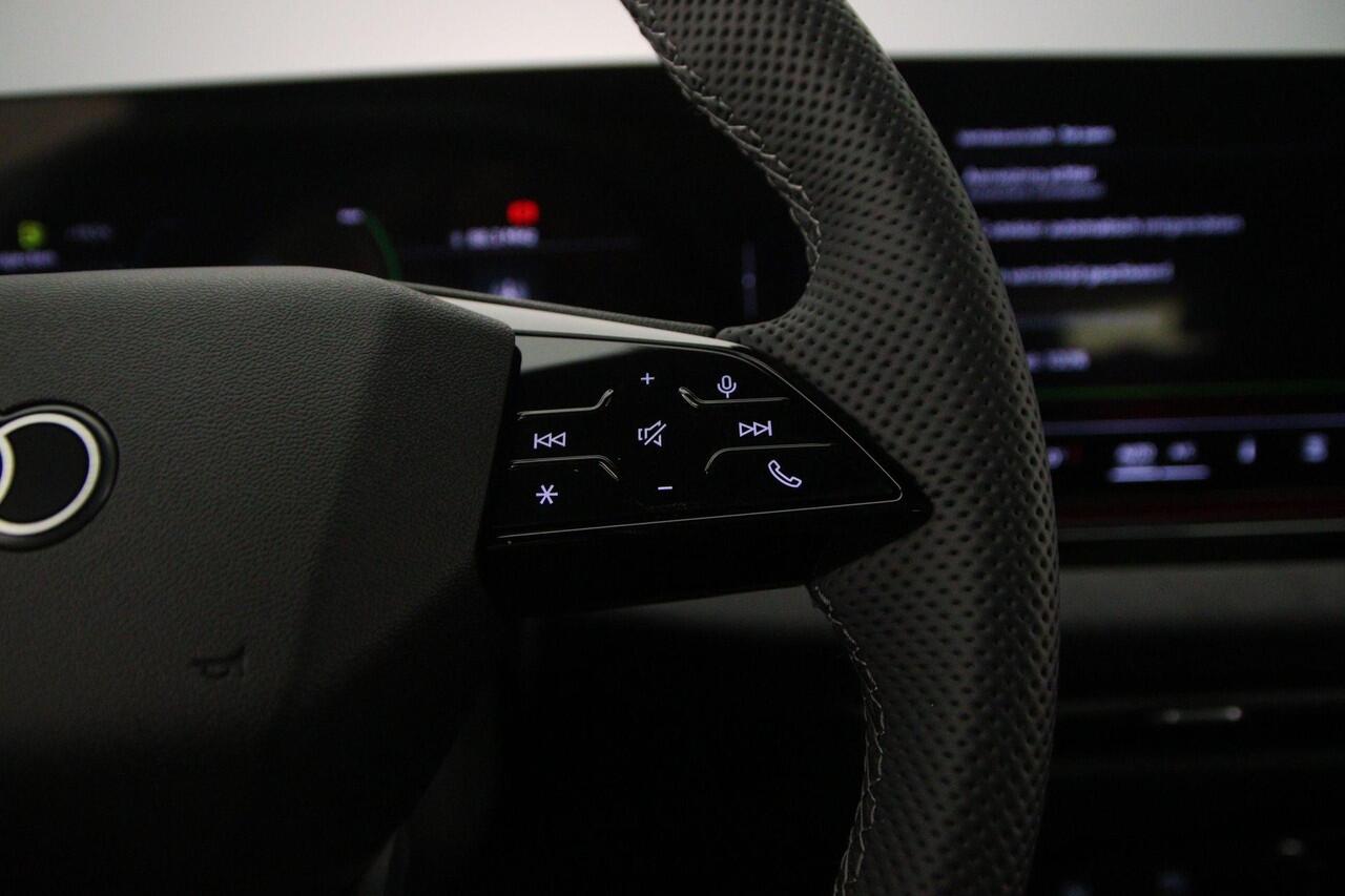 Audi A5 Avant 2.0 e-hybrid 299pk quattro S edition | Trekhaak | Pano | Audi Sound | Full-Led | Camera | ACC | Optiek zwart |