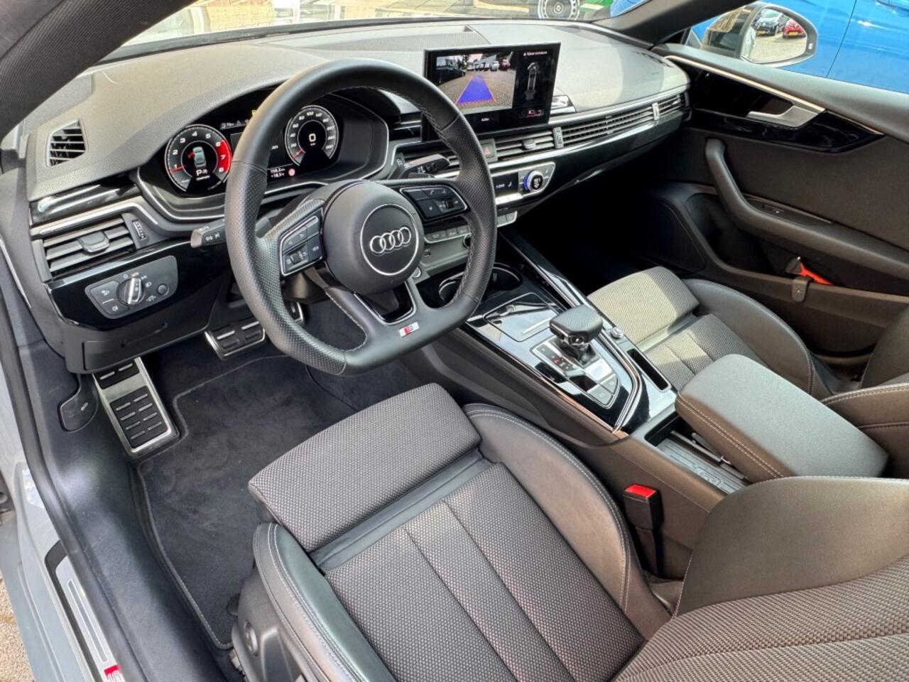 Audi A5 SPORTBACK 35 2.0 TFSI S-LINE EDITION COMPETITION QUANTUM GRIJS!