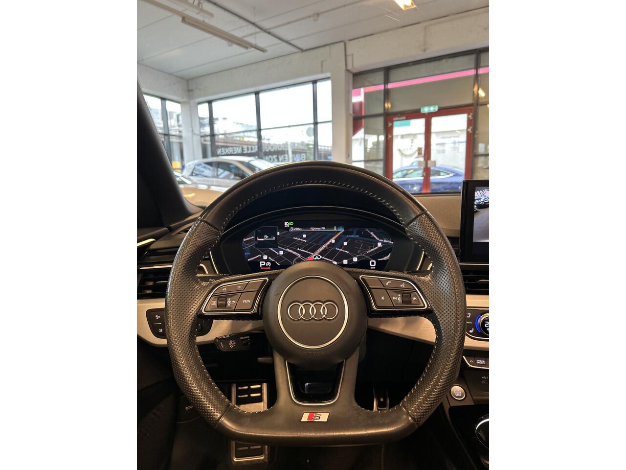 Audi A5 Cabriolet 40 TFSI S edition 3X S-Line | Facelift | Digital dashboard | Adaptieve cruise control | Achteruitrijcamera | Stoel+Nekverwarming | Head up display | Keyless | Apple carplay | Navigatie | Parkeersensoren v+a | Lane assist | Matrix LED