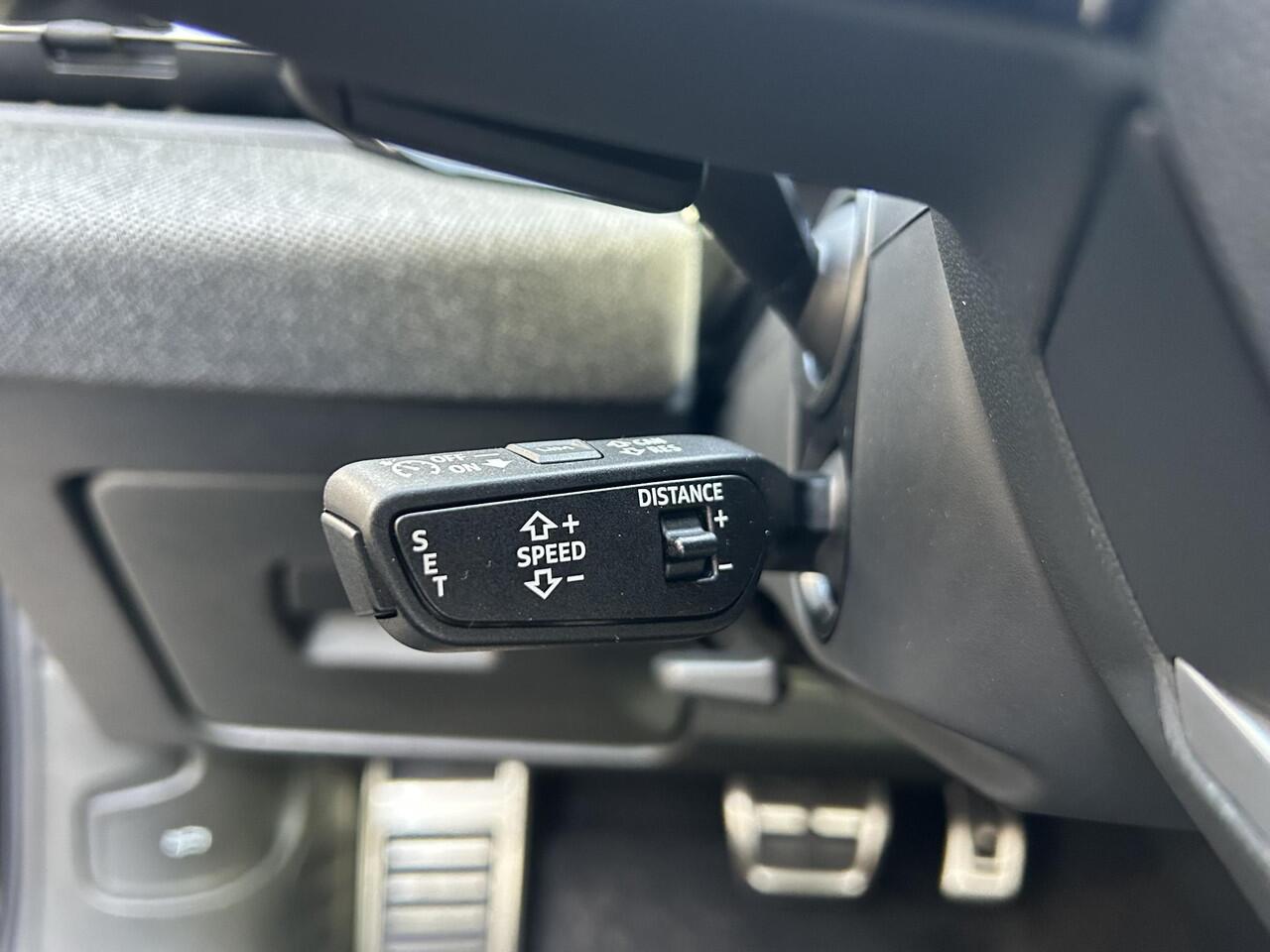 Audi A5 Avant S edition e-hybrid 299 pk | 360 Camera | Stoelverwarming | Adaptieve Cruise Control | Sfeerverlichting | Keyless Entry