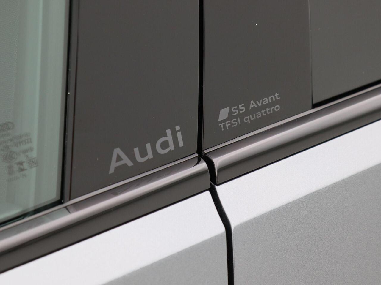 Audi A5 Avant 3.0 TFSI | S5 50 year edition | 367 PK | | Privacy glas | Zwart Optiek | 20 inch velgen | Head up Display |