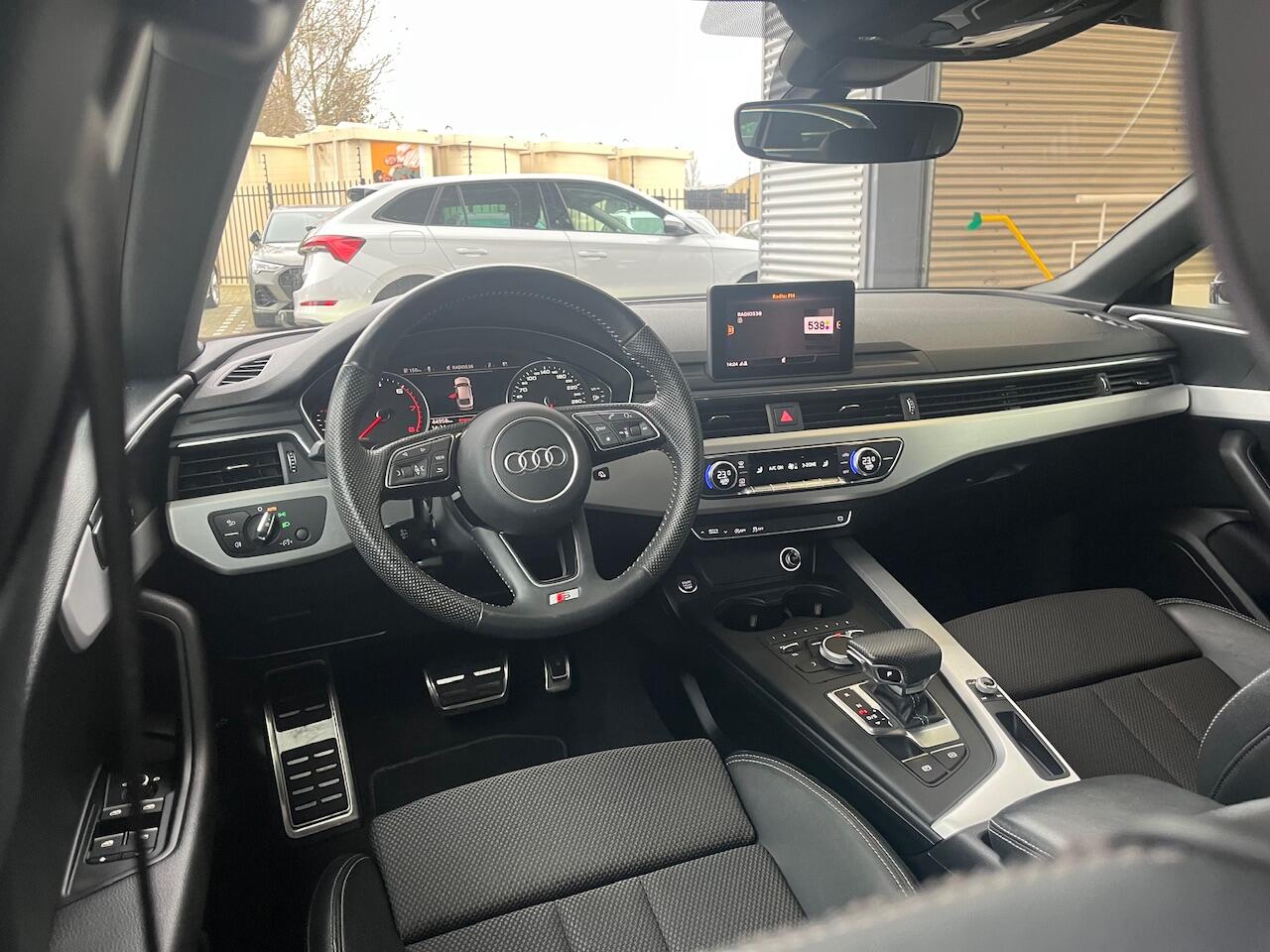 Audi A5 Sportback 40 TFSI Sport S-line Edition / 20 Inch / Drive Select / Leder / Navigatie / Led koplampen
