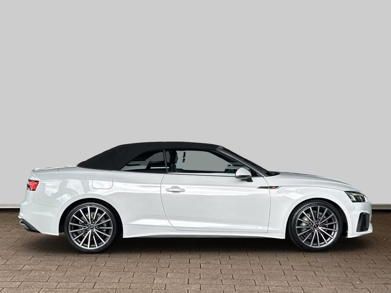 Audi A5 Cabriolet 40 TFSI S-LINE ** MATRIX, NAVI+, LEDER, TREKH, NEKVERW, 19-inch LMV, VIRTUAL ** 1e EIG - UNFALLFREI - ¤ 31.000,= onder NP ** ** INFORMEER OOK NAAR ONZE AANTREKKELIJKE FINANCIAL-LEASE TARIEVEN **