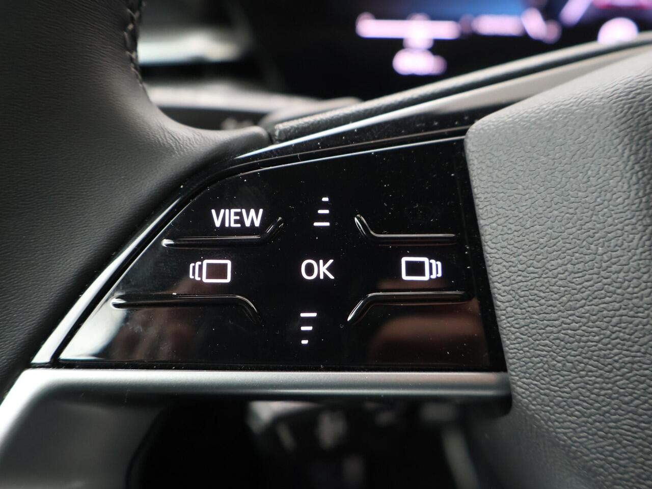 Audi A5 Limousine Advanced edition 35 TFSI 110 kW / 150 PK | Matrix Led koplampen | Lederen sportstoelen | Comfortsleutel | Adaptieve Cruise Control | Ambiente Lichtpakket Multicolour | Elektrische Achterklep | Stoelverwarming |