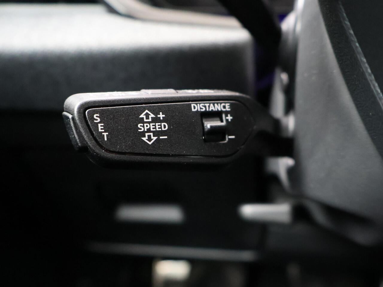 Audi A5 Limousine Edition One 35 TFSI 150 pk | Sportstoelen | LED-koplampen | Achteruitrijcamera | Privacy Glas | Ambient Lighting