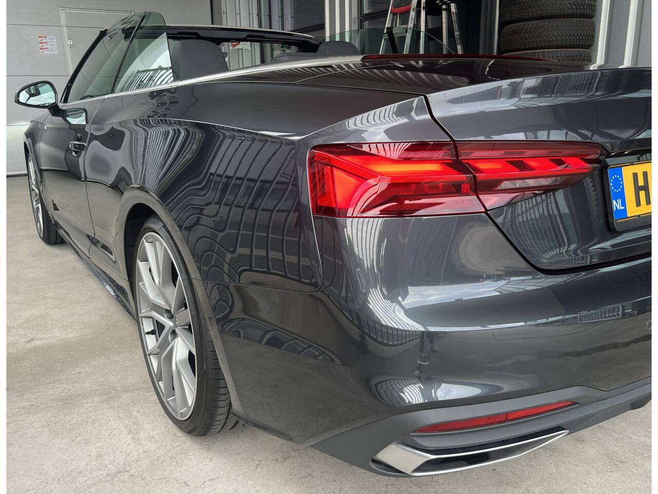 Audi A5 Cabriolet 35 TFSI S edition | TREKHAAK | CARPLAY/ANDROID | NAVI | ADAPTIVE CRUISE CONTROL | KEYLESS | CLIMATE CONTROL | LMV 20'' | PDC | ELKTR. MEMORY STOELEN | STOELVERWARMING | LED | BLUETOOTH